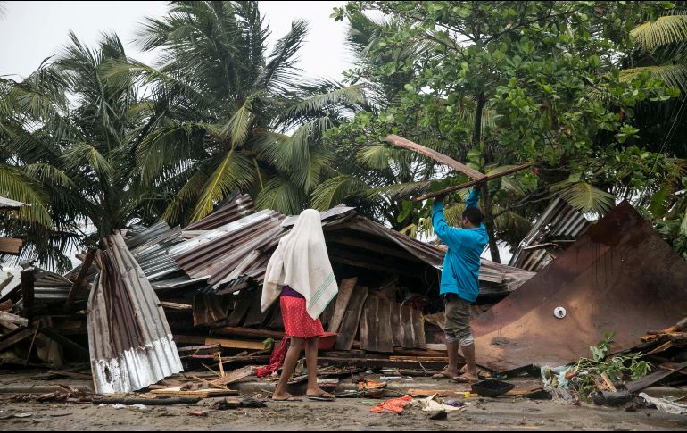 Las autoridades de EU emiten una alerta de tsunami en la capital y algunas costas de Haití debido al terremoto y advierten que es 