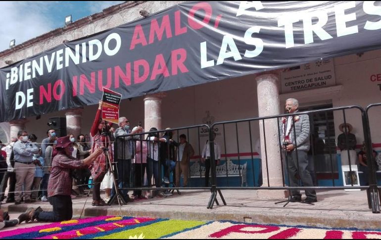 En la visita de AMLO al poblado de Temacapulín, en el municipio de Cañadas de Obregón, no participa el gobernador de Jalisco. ESPECIAL