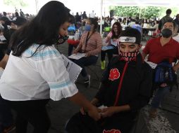 En el país se han administrado 76.5 millones de dosis de la vacuna anticovid, al sumar 837 mil 225 en la última jornada. EFE/S. Gutiérrez