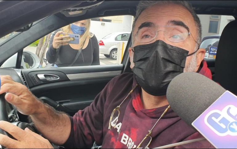 Vicente Fernández Jr. regresó este domingo al hospital donde permanece internado el cantante Vicente Fernández. EL INFORMADOR / N. Gutiérrez