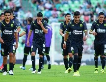 Chivas no pudo pasar del empate en su visita al TSM Corona, donde Carlos Acevedo fue el principal protagonista. IMAGO7