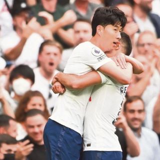 Los Spurs sorprenden al City