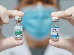 Una serie de ensayos clínicos en diversas partes del mundo investigan los efectos de combinar diferentes vacunas contra el coronavirus. GETTY IMAGES