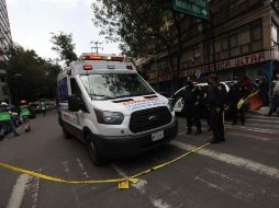 Ambulancias trasladan a heridos tras la explosión de este lunes. EFE/S. Gutiérrez
