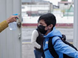 La carta compromiso de corresponsabilidad debe entregarse el primer día de regreso a clases. XINHUA/ARCHIVO