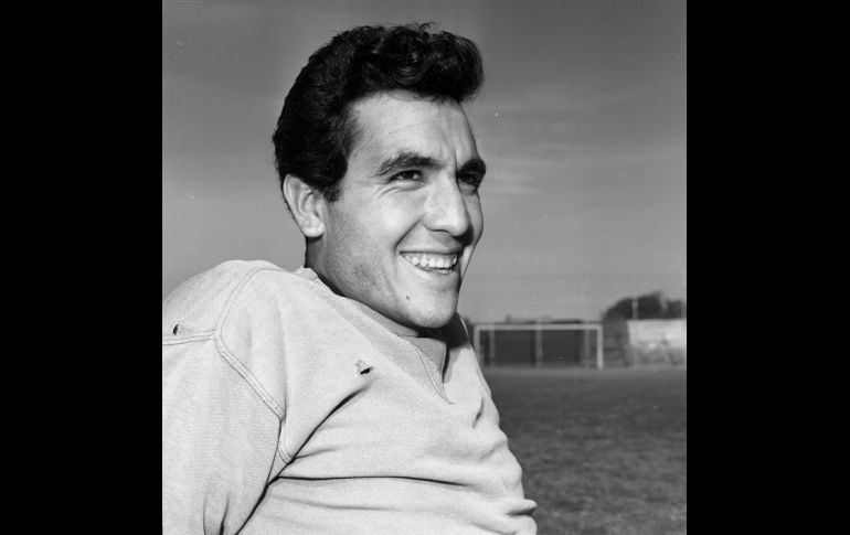 SUBCAMPEONATO DE CAMPEONES. Por primera vez en la historia, el campeón de capeones se definió a dos partidos y en 1968 Toluca se impuso al Atlas con marcador global de 3-2, en donde la figura rojinegra era Magdaleno Mercado. EL INFORMADOR/ARCHIVO