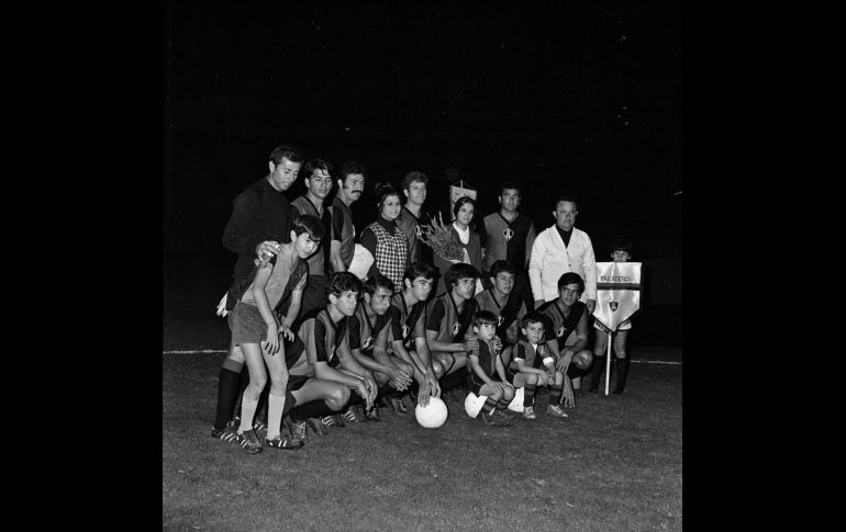 SEGUNDO DESCENSO. En una serie polémica de tres partidos, los rojinegros concretaron su segundo descenso en la historia, al perder con Pachuca en este grupo de encuentros. El Atlas era dirigido por Arpad Fekete. EL INFORMADOR/ARCHIVO