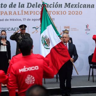 Abanderan a Delegación Mexicana que participará en los Paralímpicos