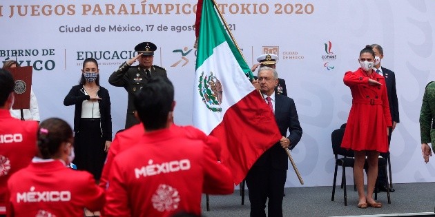 Abanderan a Delegaci&oacute;n Mexicana que participar&aacute; en los Paral&iacute;mpicos de Tokio 2020