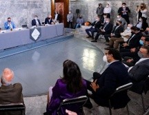 El gobernador presionó directamente al diputado Esteban Estrada para que apruebe las iniciativas. ESPECIAL/Gobierno de Jalisco
