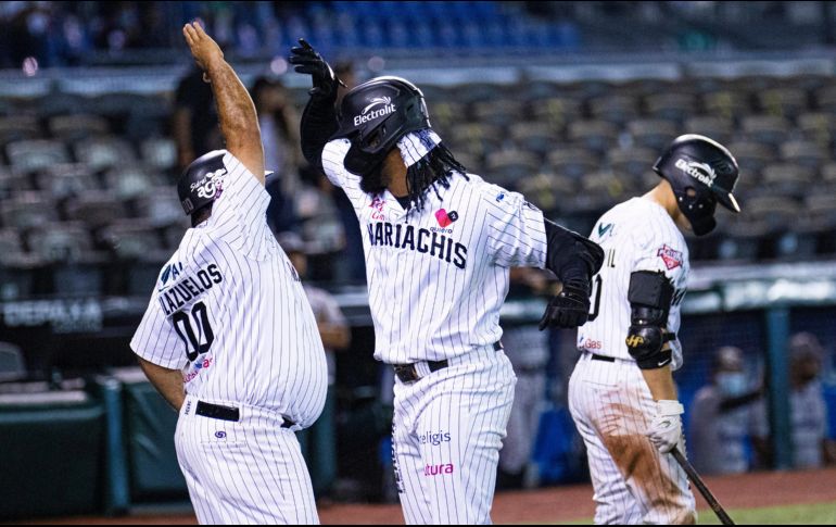Un rally de cuatro carreras al cierre del primer tercio y nueve rayitas más repartidas en el resto del compromiso marcaron la ruta de la victoria. ESPECIAL