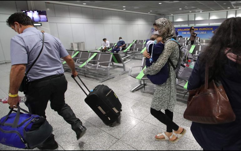 La posición de las mujeres en el nuevo Afganistán ha generado enorme inquietud y alarma entre la comunidad internacional ya que durante el régimen talibán previo, fueron recluidas en sus casas. AFP / A. Babani