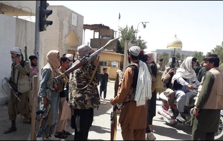 Los talibanes tomaron el domingo el control de Kabul, capital de Afganistán, después de que sus combatientes entraran en la ciudad sin encontrar resistencia y con casi todas las provincias bajo su control. EFE/N. Tanha