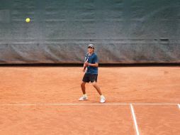 Rodrigo Pacheco sigue dando de qué hablar y el día de hoy se impuso con parciales de 6-3 y 6-4 ante el estadounidense Evan Lee. ESPECIAL
