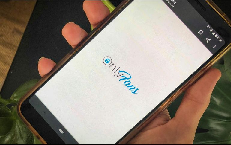 OnlyFans surgió como una plataforma en internet la cual los usuarios, pagando una suscripción, pudieran acceder a contenido exclusivo. AP / ARCHIVO