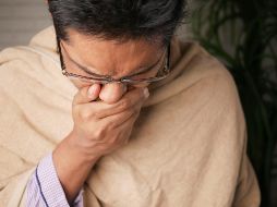 Desde 2020, la confusión por los síntomas del COVID-19 y la influenza es común, pues comparten algunos. ESPECIAL / Photo by Towfiqu Barbhuiya on Unsplash