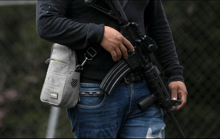 La SRE dice que las empresas armamentísticas de Estados Unidos realizan prácticas negligentes que facilitan el tráfico de armas y la violencia en México. EFE/ARCHIVO