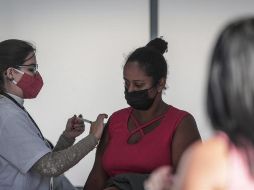 Aun cuando el número de casos y muertes se ha reducido en los últimos meses, preocupa a las autoridades brasileñas la expansión de la variante Delta. EFE/ARCHIVO