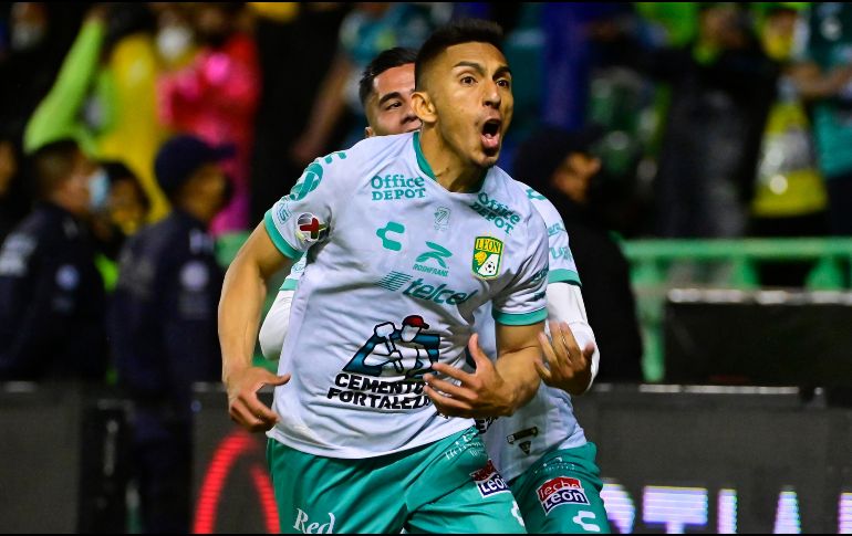Ángel Mena marcó el del empate por la vía penal en el último minuto del partido. IMAGO7
