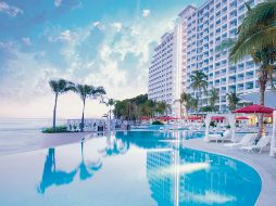 Alberca infinita. Un refrescante chapuzón. Especial