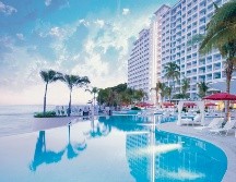 Alberca infinita. Un refrescante chapuzón. Especial