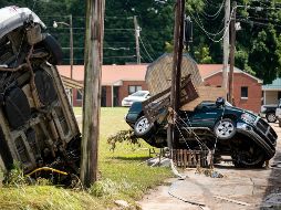 Vehículos arrastrados y dañados por las inundaciones en Waverly, Tennessee. AP/The Tennessean/A.  Nelles