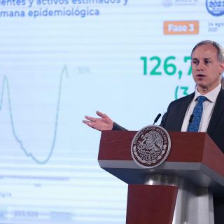 Hay reducción de casos en tercera ola de COVID-19, señala López-Gatell