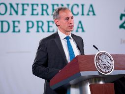 López-Gatell dice que la mayoría de los menores de edad no son inmunosuprimidos o con diversas condiciones de salud, por lo que no se debe condicionar el mantener las escuelas cerradas. EFE / ARCHIVO