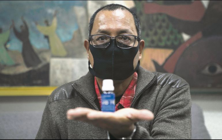 Víctor Reyes Rosas dice que eligió la homeopatía por la saturación que había en los hospitales. EL INFORMADOR/G. GALLO