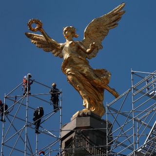 El Ángel de la Independencia se acicala para el bicentenario de México