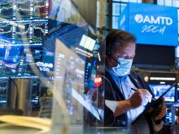 Los ánimos han mejorado desde la aprobación completa de la vacuna de Pfizer-BioNTech en Estados Unidos. EFE/ARCHIVO