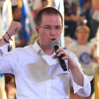 Voto a favor de reforma energética es prueba en contra de Anaya: FGR