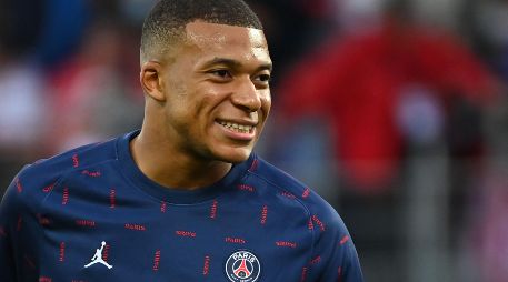 Diego Forlán señaló que la decisión de Mbappé con respecto a su futuro pasará más por lo que él realmente quiera y visualice como objetivos tanto personales como colectivos. AFP/L. VENANCE