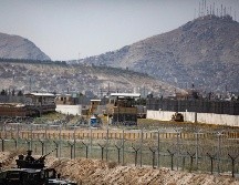 Una explosión se produjo este jueves en las proximidades del aeropuerto de Kabul, Afganistán; hasta el momento, no se establece un número de víctimas. AP / ESPECIAL