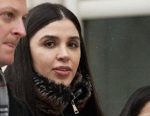 Emma Coronel se declaró culpable de cargos penales federales tras haber sido acusada en EU de ayudar a su esposo a dirigir un imperio multimillonario de tráfico de drogas. AFP/ARCHIVO