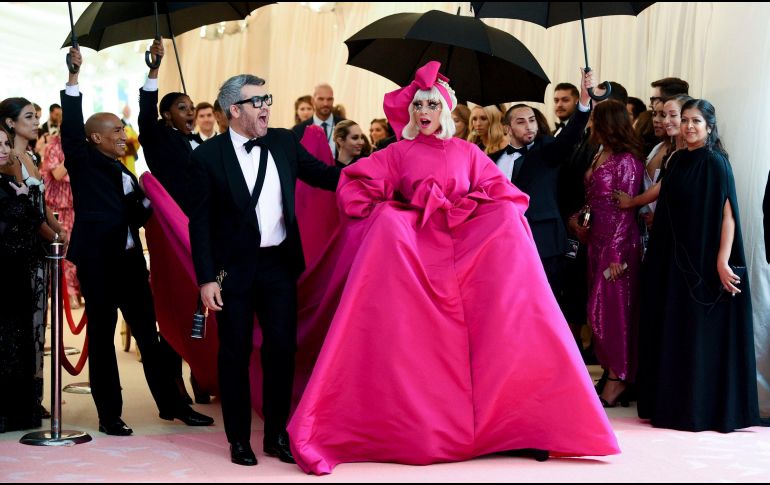 En el Met Gala 2021 podremos volver a ver a las celebridades que siempre nos deslumbran con sus looks de impacto en compañía de marcas de lujo. AP / ARCHIVO