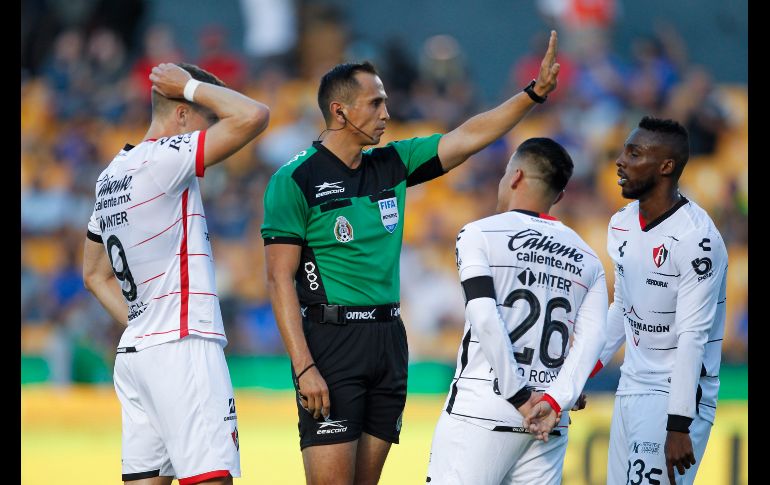 CLAVE. Santander marcó la pena máxima por una mano dentro del área de Aldo Rocha. IMAGO7