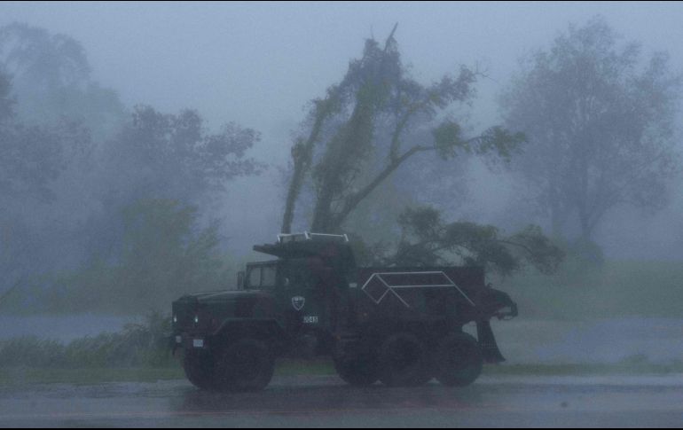 Los efectos del huracán hoy en la población de Bourg, Luisiana. 
