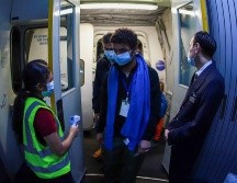 El grupo de 86 afganos llegó hoy al aeropuerto de Ciudad de México . ESPECIAL/SRE