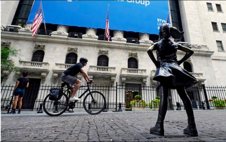 El Dow Jones restaba 55.96 puntos. AP/ R. Drew