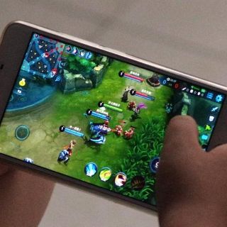 Un máximo de 3 horas a la semana: China limita el tiempo que pueden pasar los menores con los videojuegos