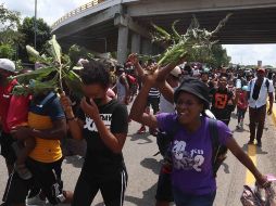 La agresión se dio durante el avance de la caravana migrante integrada en su mayoría haitianos, a la que se sumaron venezolanos, que salió este sábado de Tapachula, Chiapas. SUN/ARCHIVO