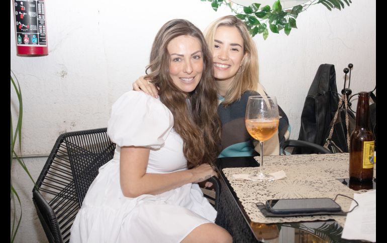 Pamela Ortiz y Ana Herrera.