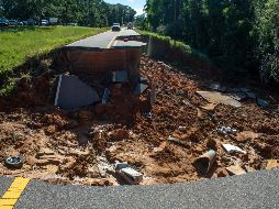 Un tramo de la autopista 26 en Benndale, en el estado de Misisipi, tras los efectos del huracán.AP/The Sun Heraldh/H. Ruhoff