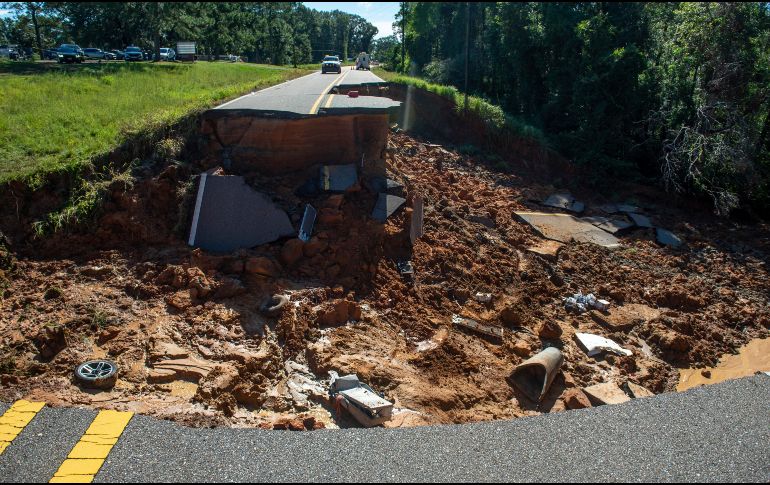 Un tramo de la autopista 26 en Benndale, en el estado de Misisipi, tras los efectos del huracán.AP/The Sun Heraldh/H. Ruhoff
