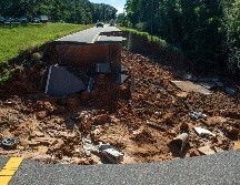 Un tramo de la autopista 26 en Benndale, en el estado de Misisipi, tras los efectos del huracán.AP/The Sun Heraldh/H. Ruhoff
