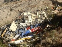 El chofer que manejaba el vehículo falleció y el otro conductor fue detenido. EFE/F. Ingaruca