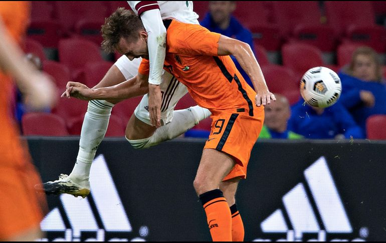 Sorpresivo. Ante la baja de último momento de Griezmann, Barcelona consiguió hacerse de los servicio de De Jong. Imago7