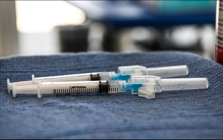 La vacunación de jóvenes de 18 a 29 años de edad comenzó a principios de esta semana. AFP / ARCHIVO