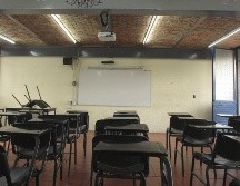 Explicaron que el tener aire acondicionado en un salón de clases ocasionará que disminuya la temperatura, pero también la humedad, lo que podría aumentar el riesgo de transmisión de virus. EL INFORMADOR / ARCHIVO